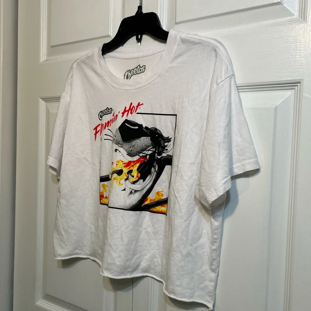 Cheetos Flamin' Hot Boxy Cropped White Graphic T-Shirt Size XXL Juniors - Picture 3 of 8